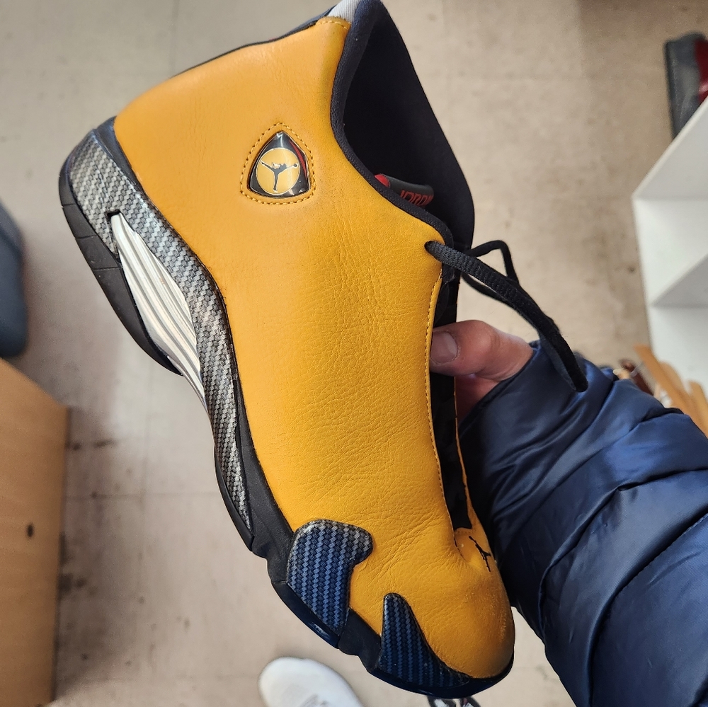 AIR JORDAN XIV YELLOW FERRARI SZ 10